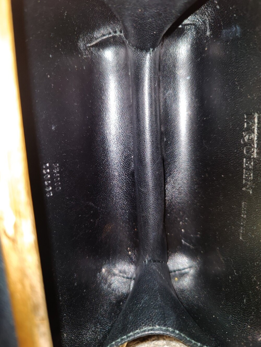 Alexander McQueen Skull Mohawk Clutch Bag In Black Leather - Picture 3 of 5